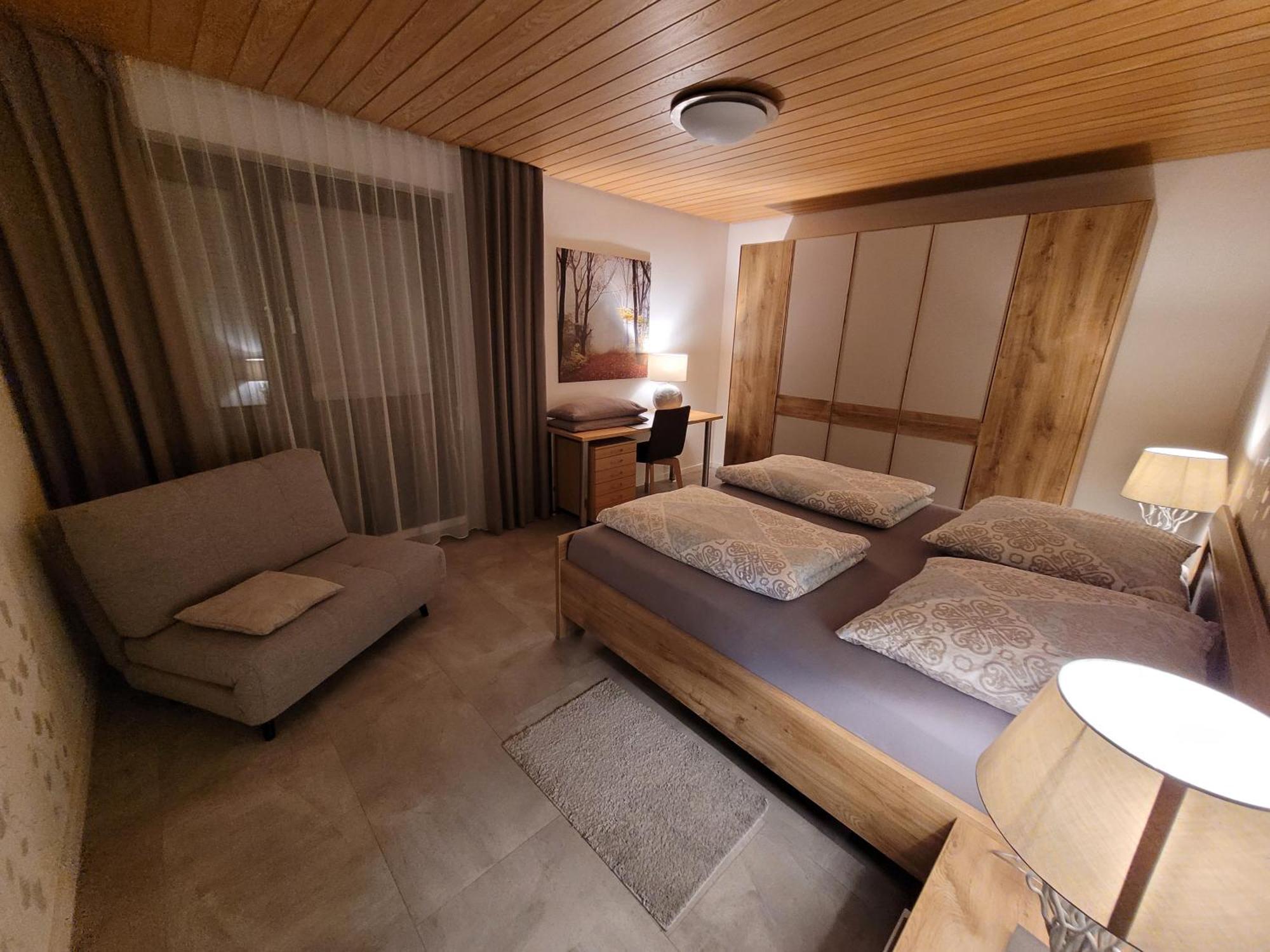 Komfort-Ferienwohnung Auf Der Eulenburg Grafengehaig Bagian luar foto